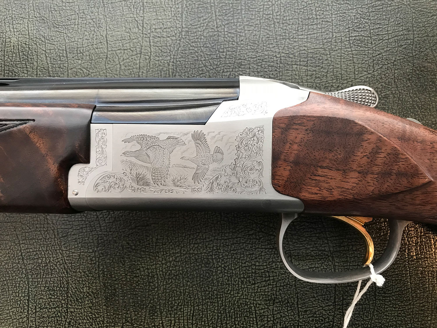 Browning B725