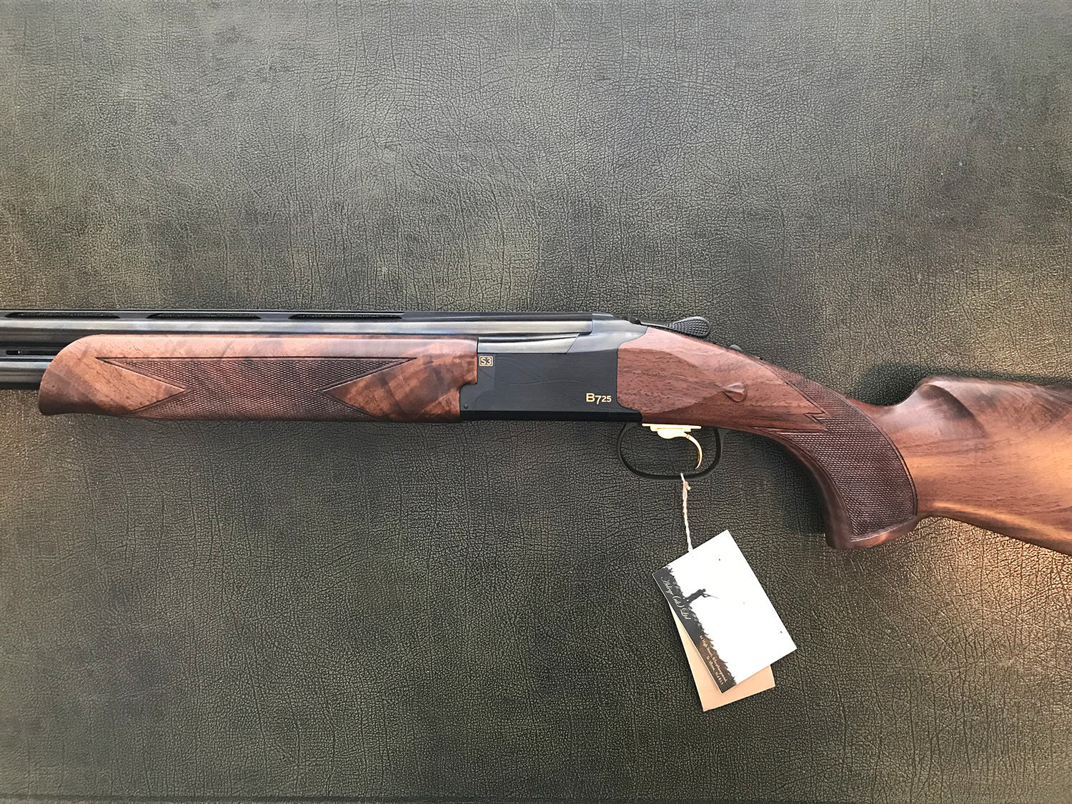 Firearm: Browning B725