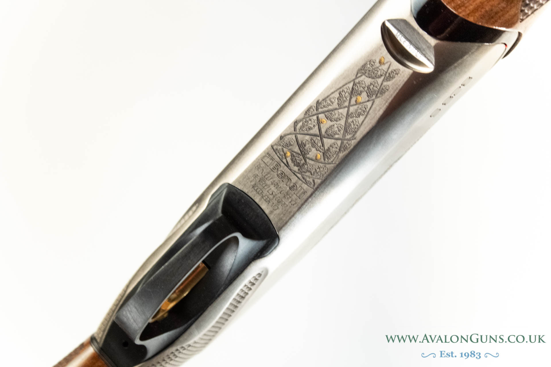 Benelli 828