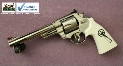 Firearm: Umarex Trust Me 