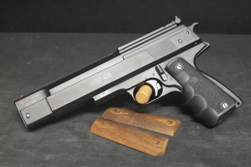 DEFAULT_GUN