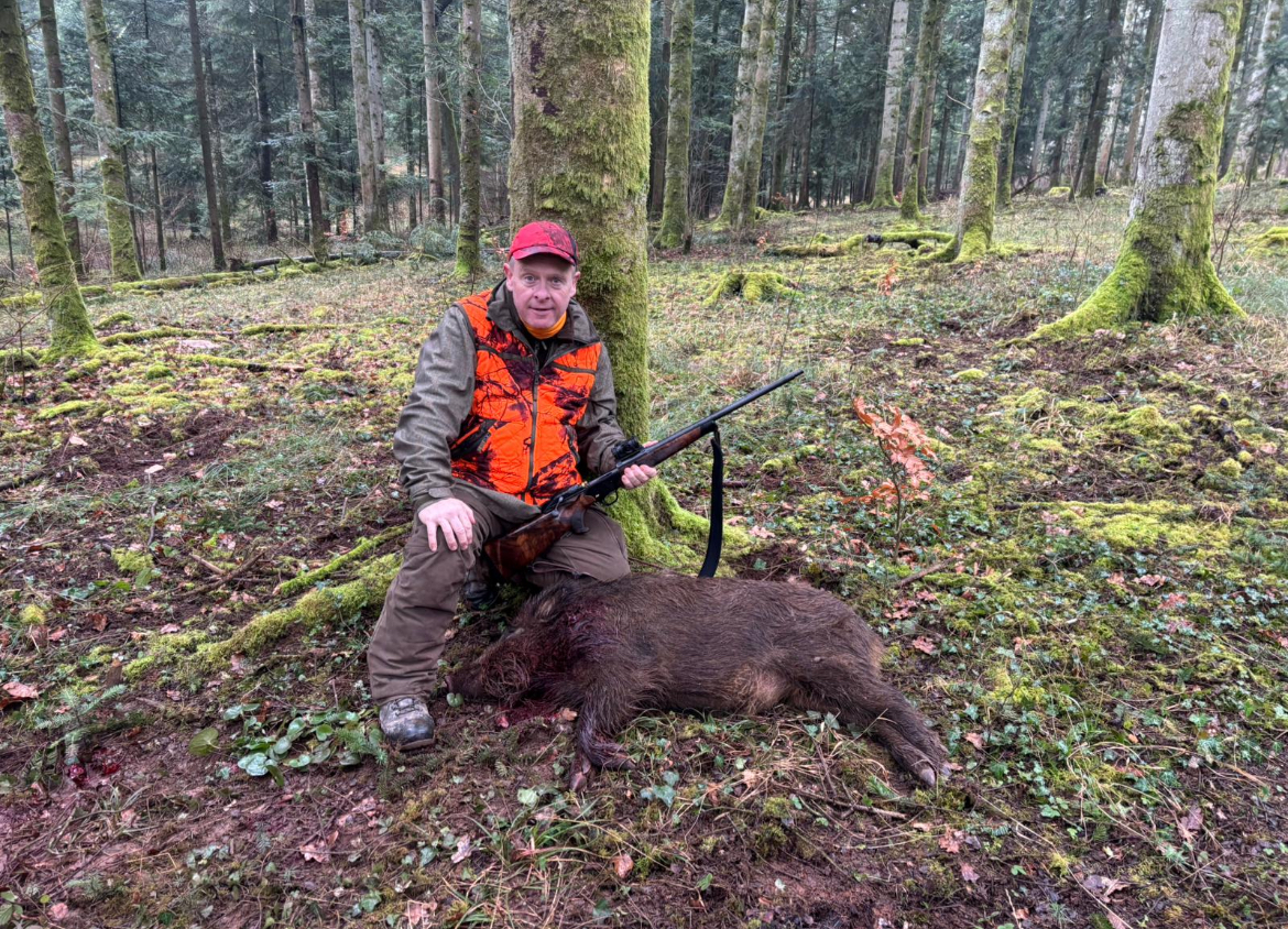 scrofa hunting