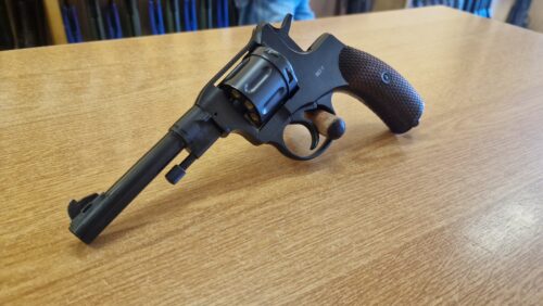 DEFAULT_GUN