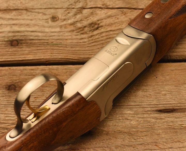 Akkar Churchill 206