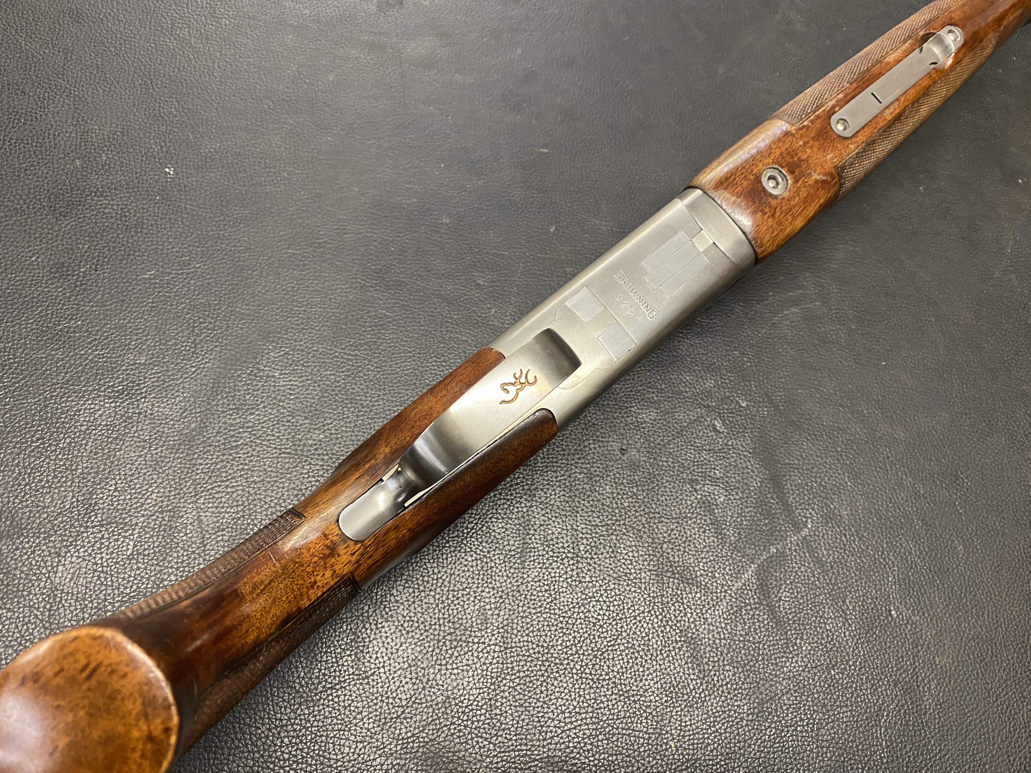 Browning B325