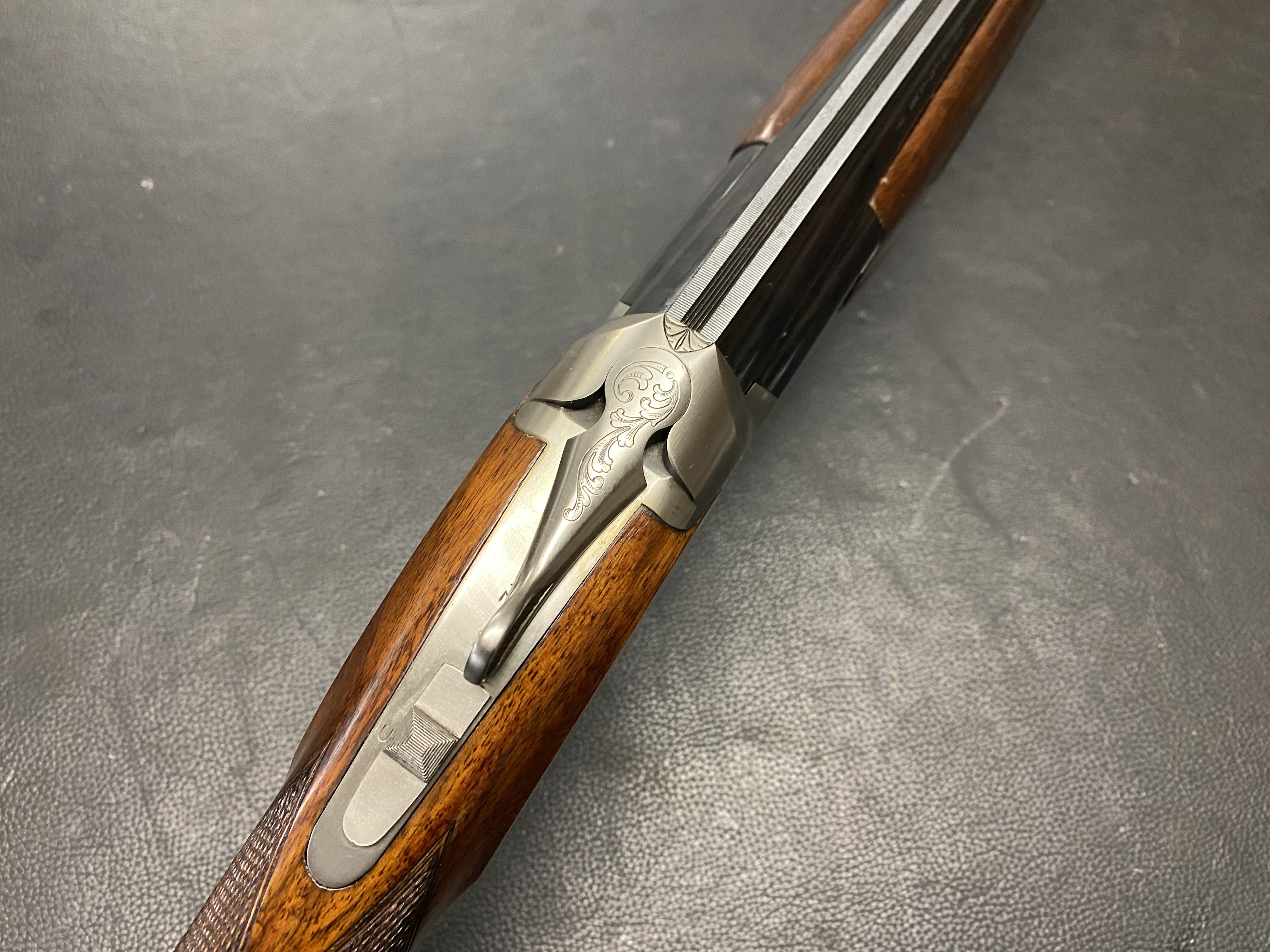 Browning B325