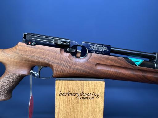 Firearm: Weihrauch HW 100 KT