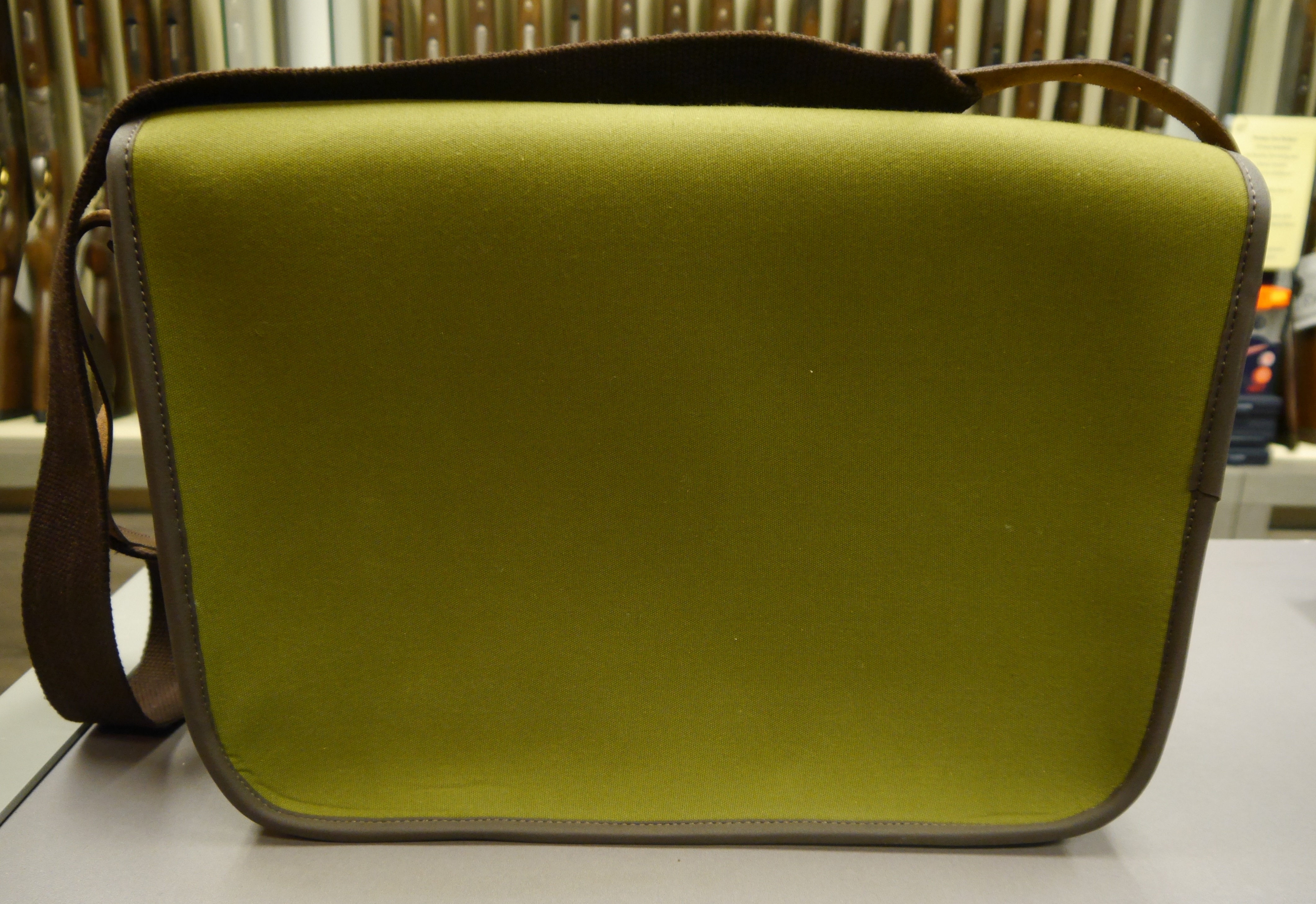 Green Game bag with Leather Trim