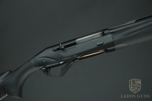 Firearm: Benelli Black eagle 