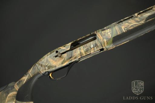 Firearm: Browning Maxus 2 Camo MAX 5