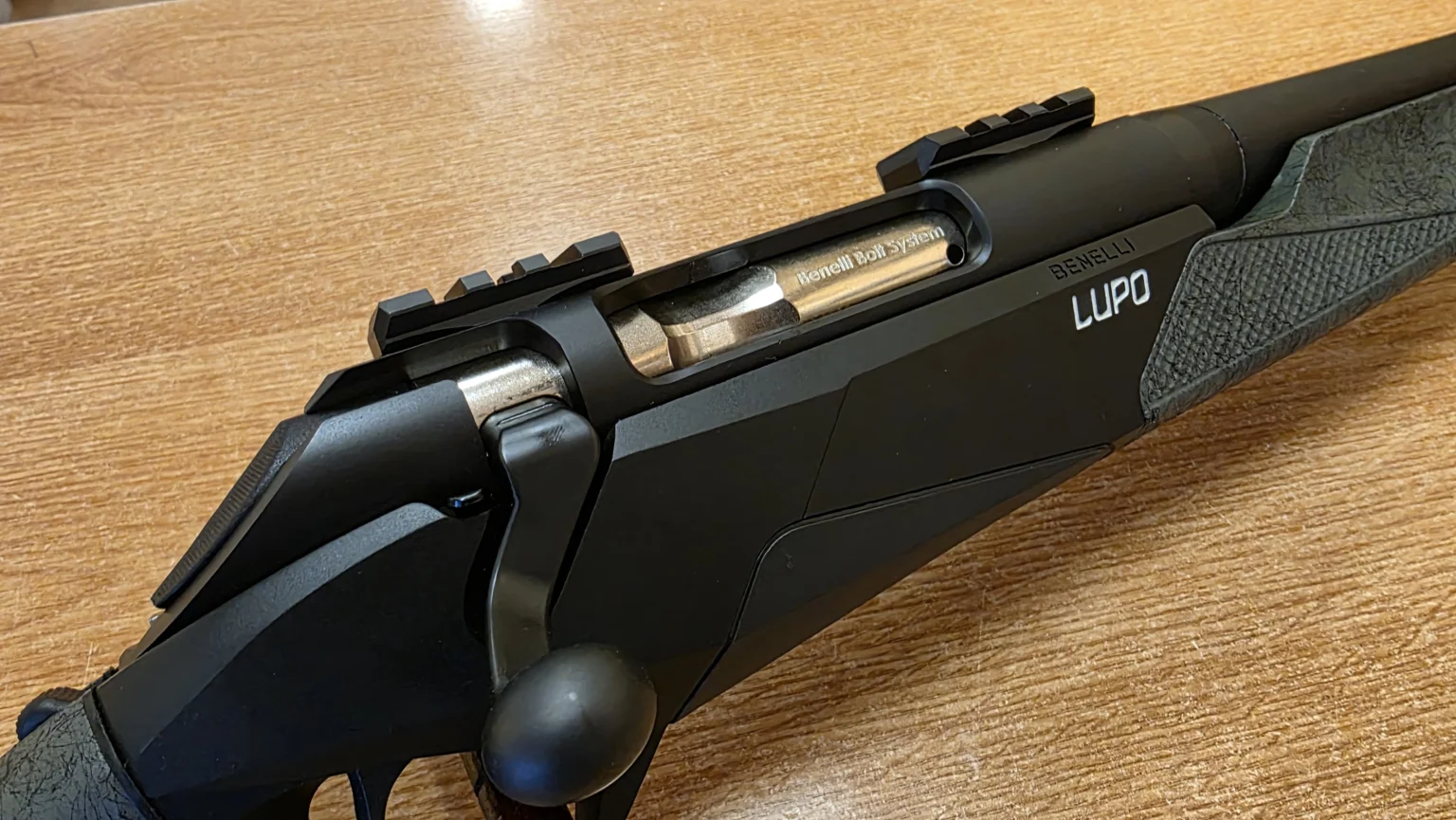 Benelli Lupo