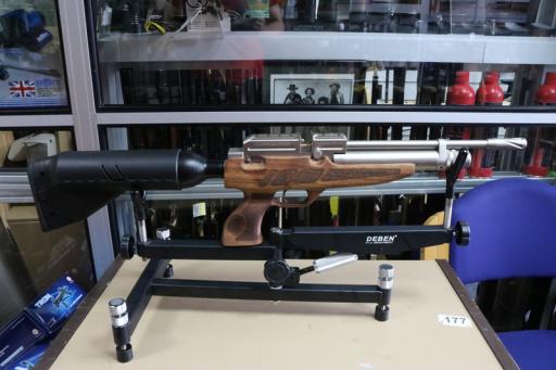 Firearm: Kral Puncher 