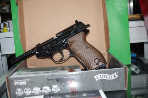 Firearm: Walther P38 
