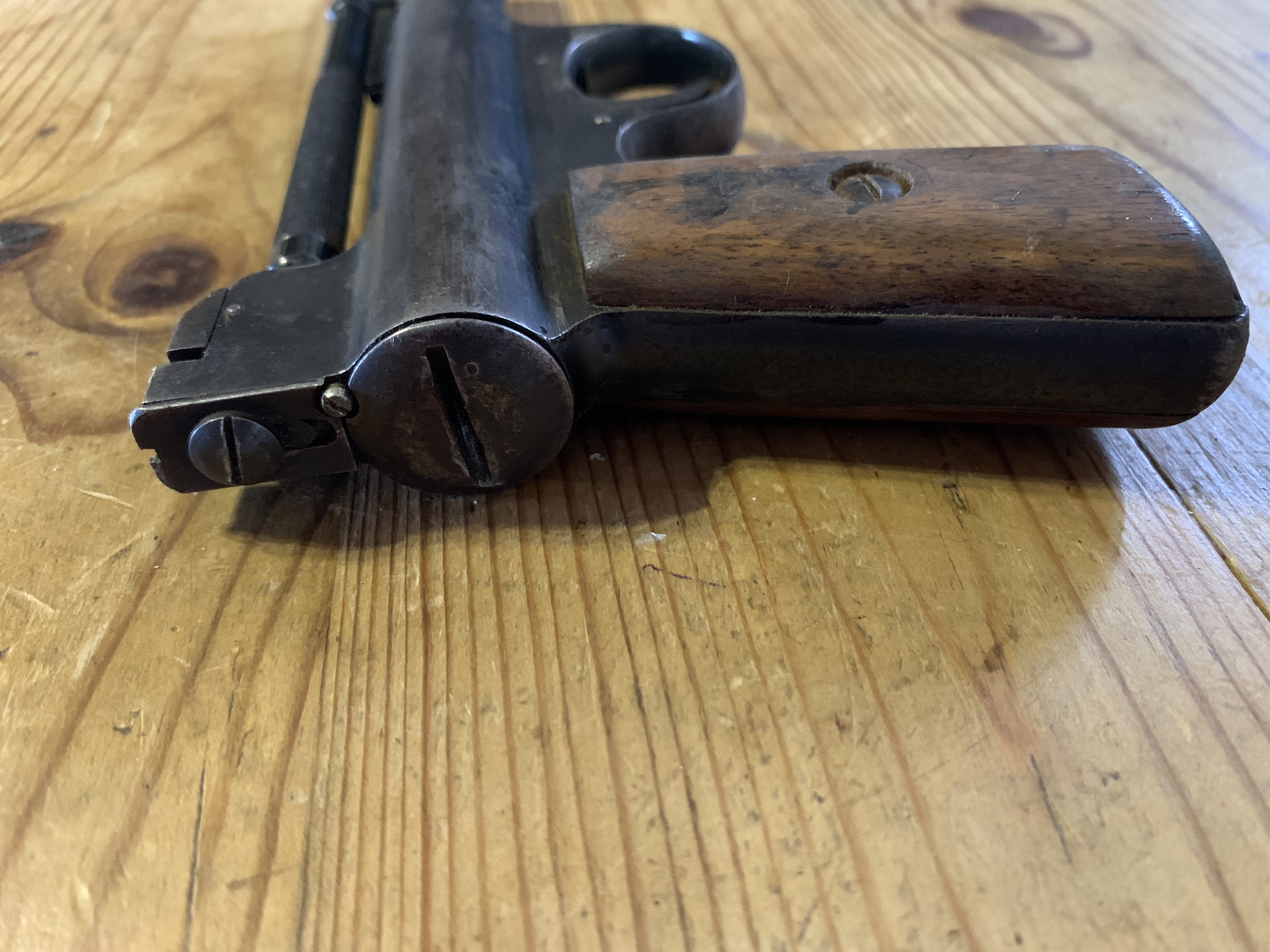 Webley Mk I