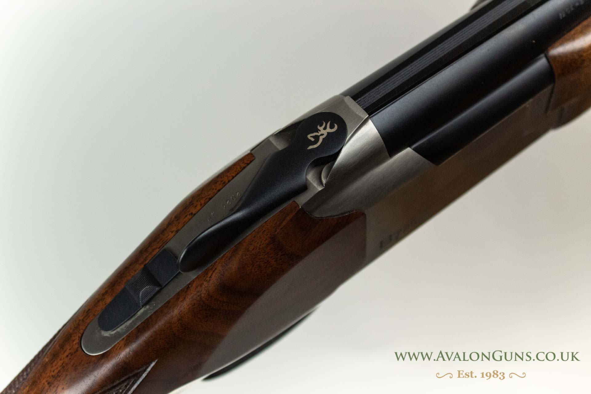 Browning B725