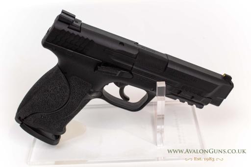 Firearm: Smith and Wesson MandP 45 M2.0