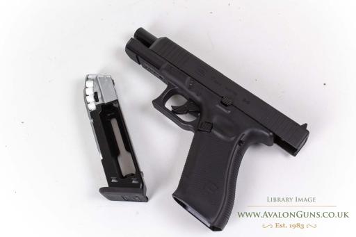Firearm: Umarex Glock 17 Gen 5 Mos