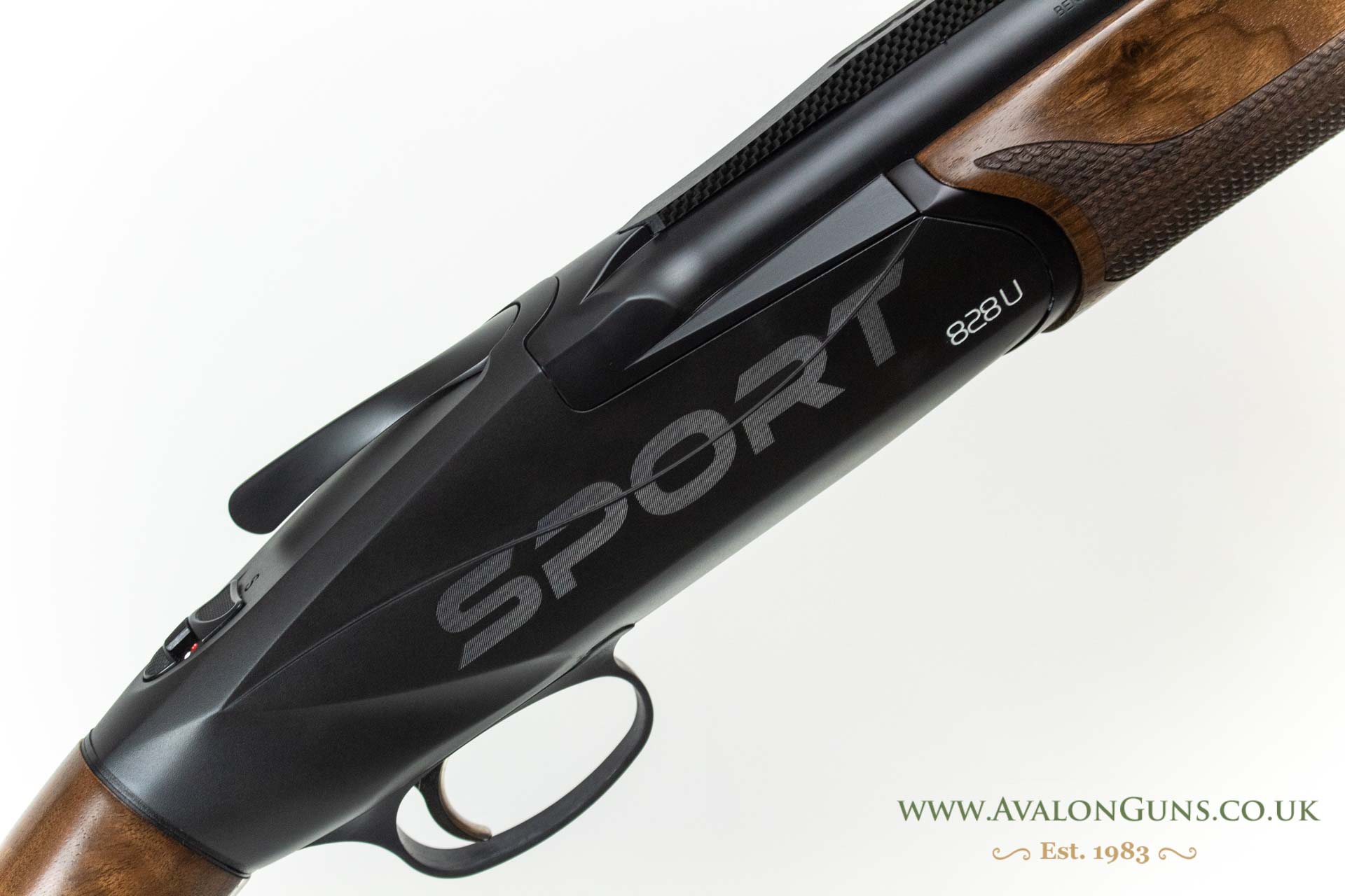 Benelli 828