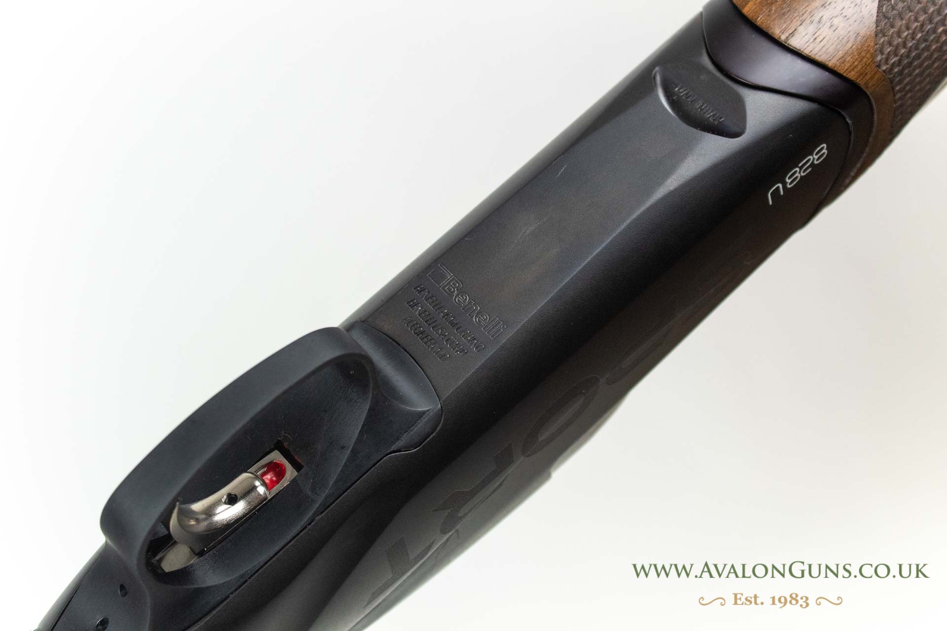 Benelli 828