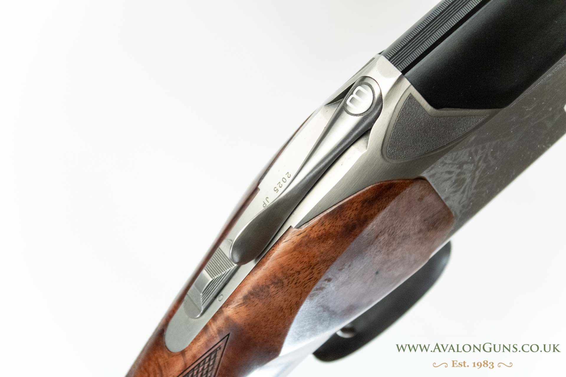 Browning B825