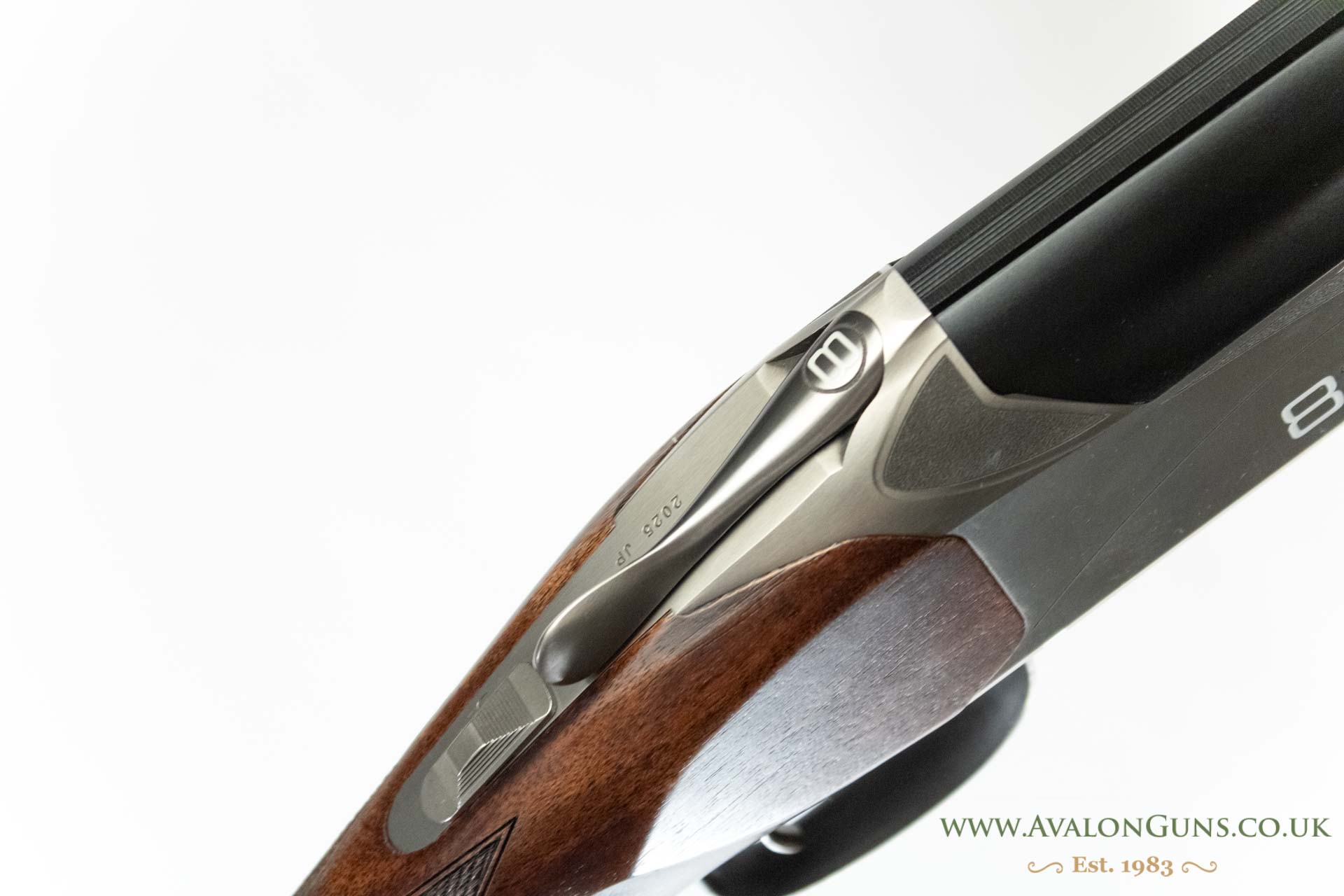 Browning B825