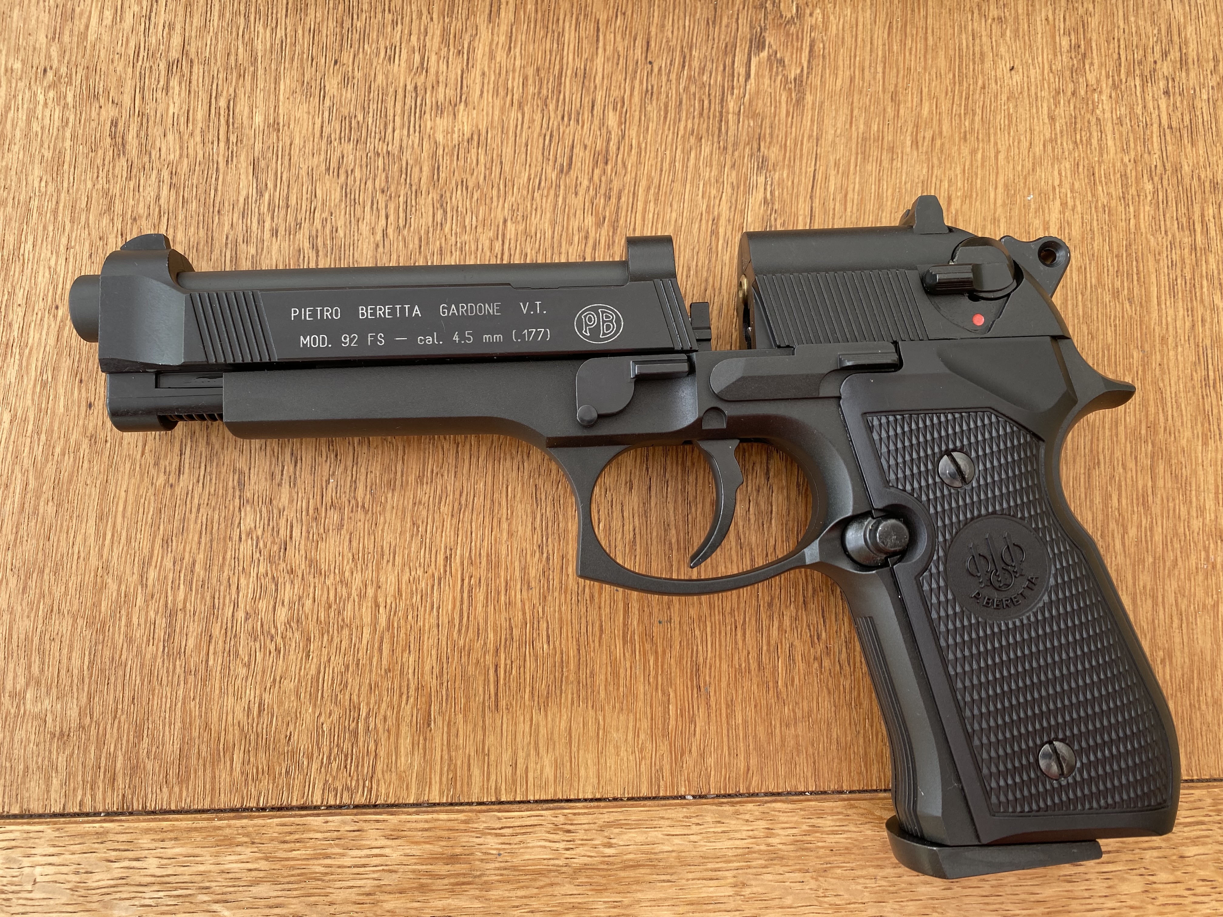Beretta 92