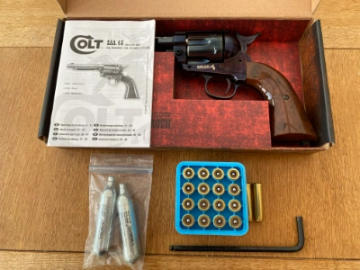 Firearm: Umarex Cowboy 