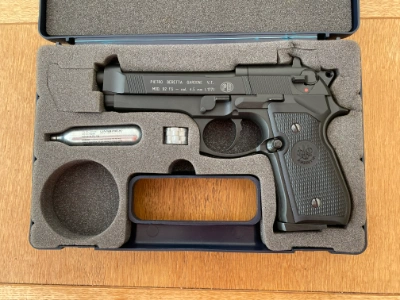Firearm: Beretta 92 FS