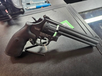 Firearm: Smith and Wesson 586 