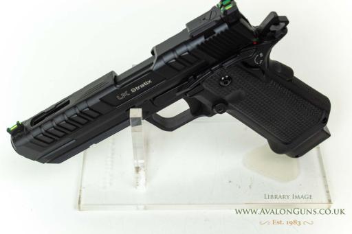 Firearm: Umarex UX Stratix