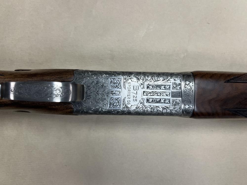 Browning B725