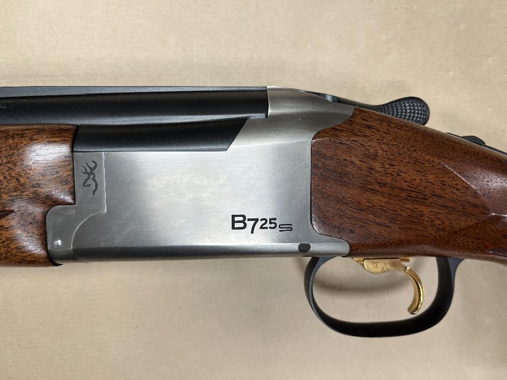 Browning B725