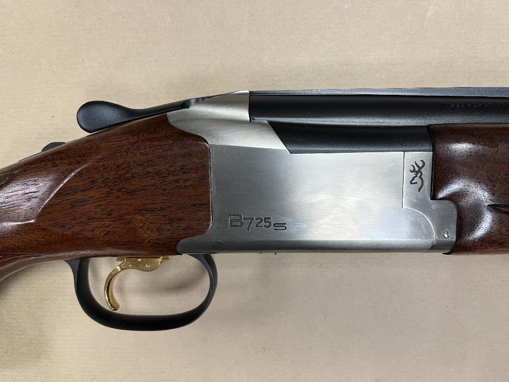 Browning B725