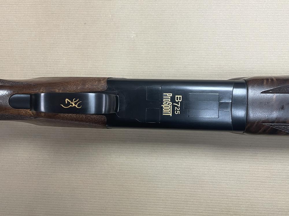 Browning B725