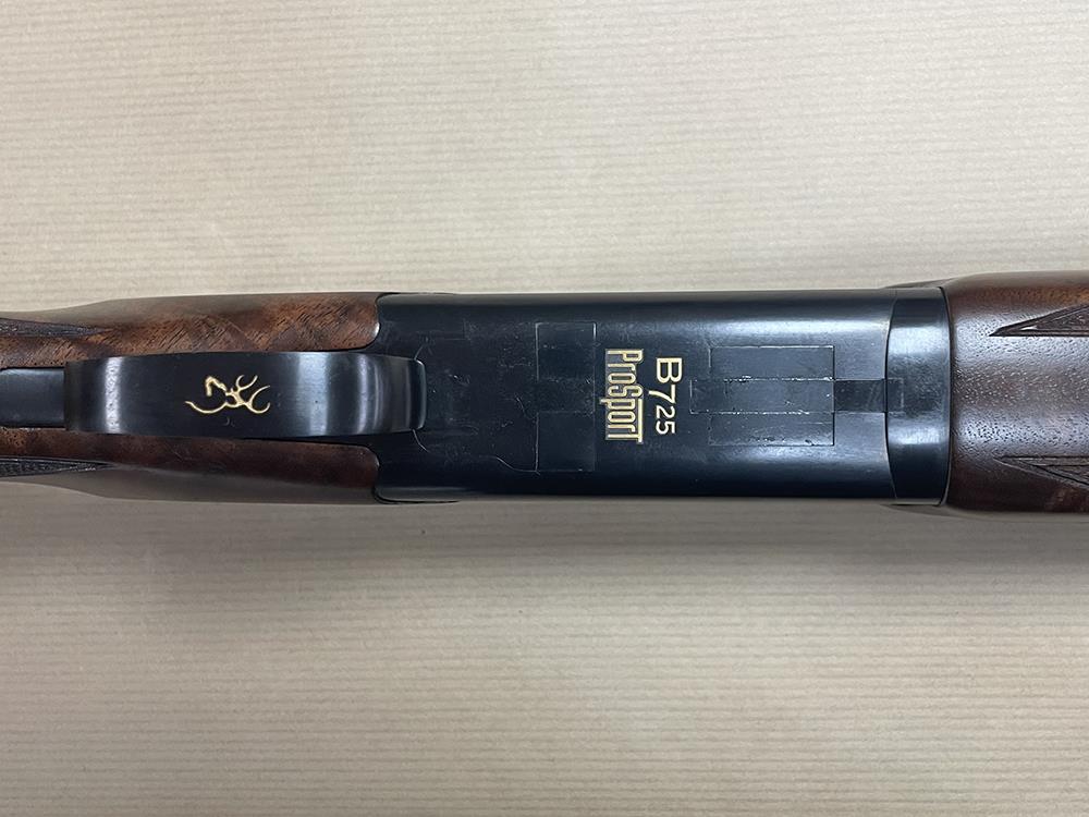 Browning B725