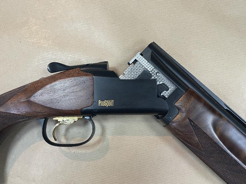 Browning B725