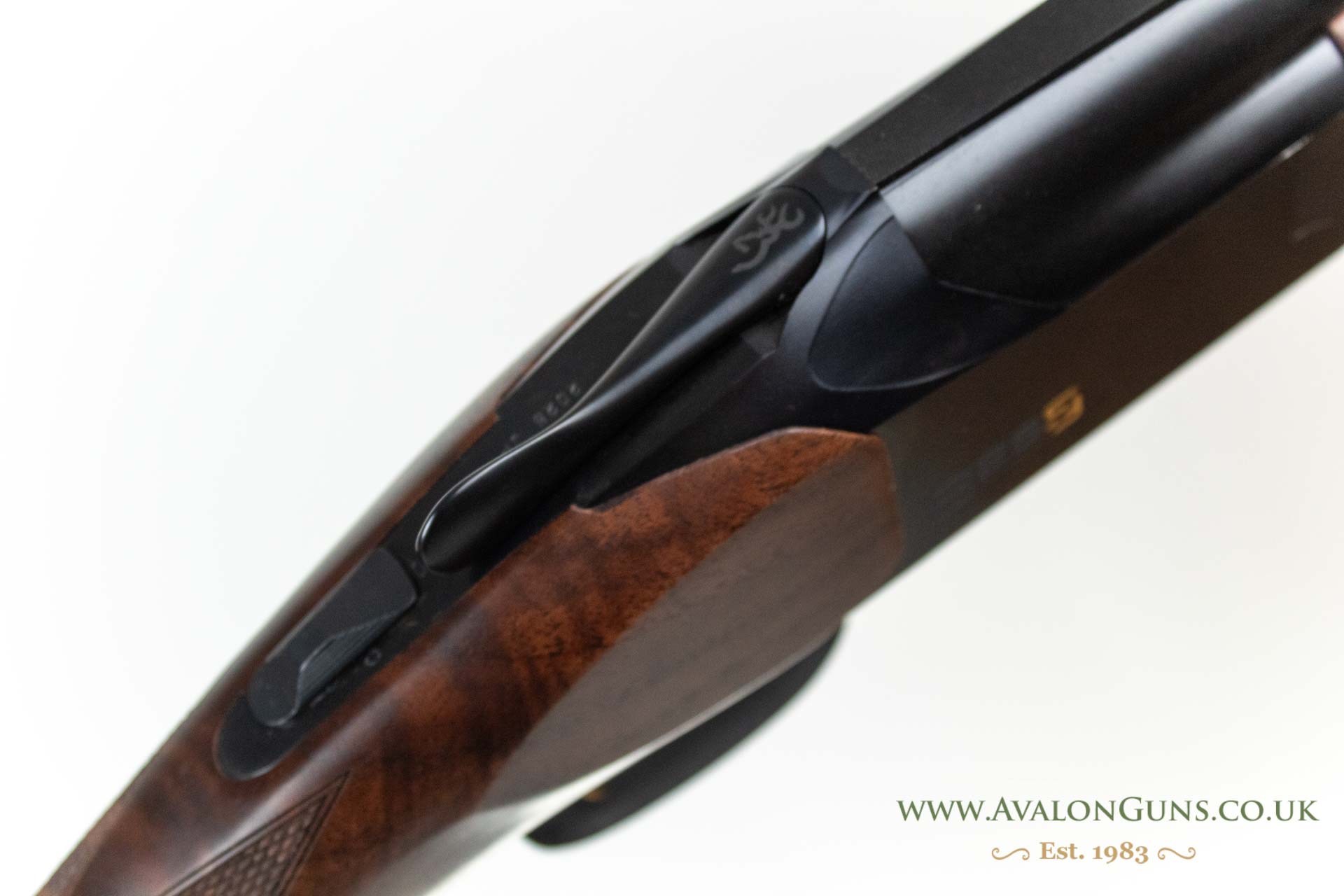 Browning B825