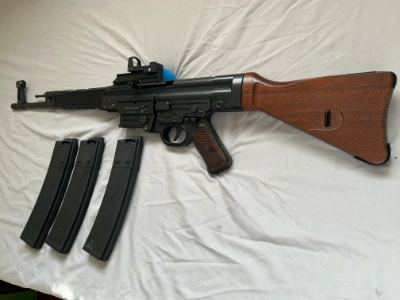 Firearm: GSG STG44 