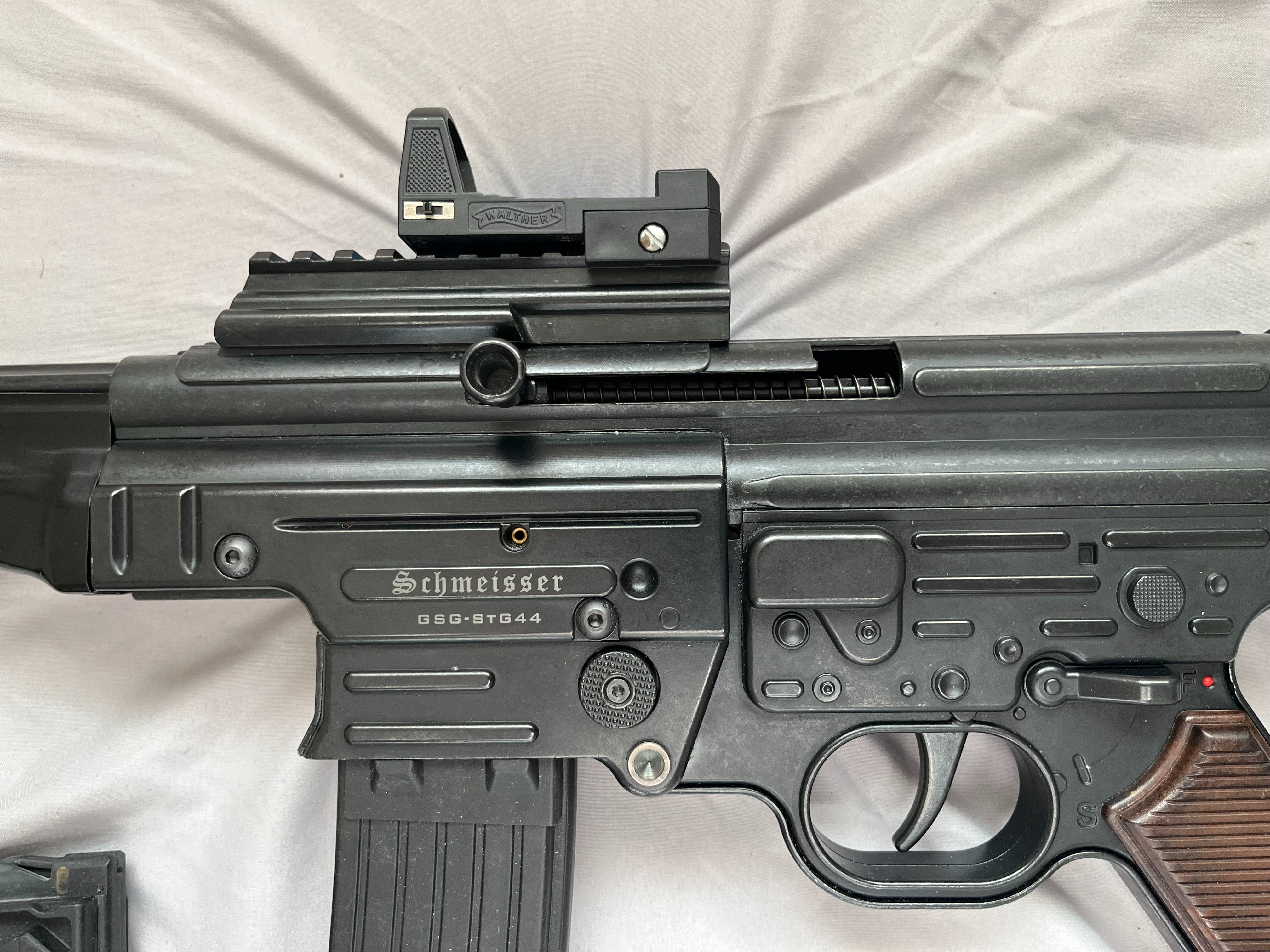 GSG STG44