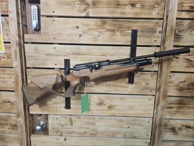 Firearm: Weihrauch HW 100 X KT