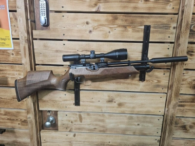 Firearm: Weihrauch HW 100 S