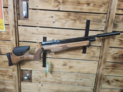 Firearm: Air Arms Ultimate Sporter