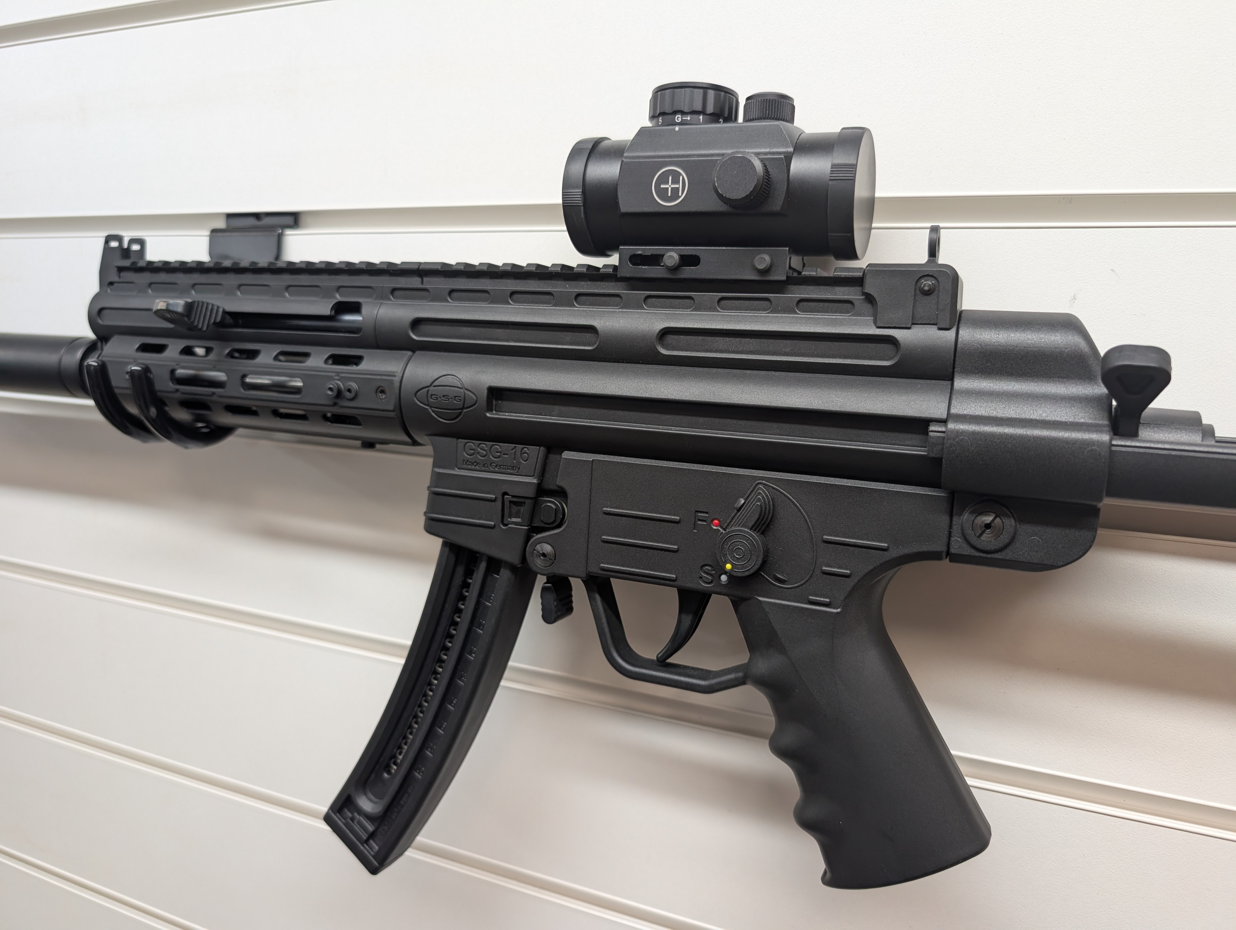 GSG 16