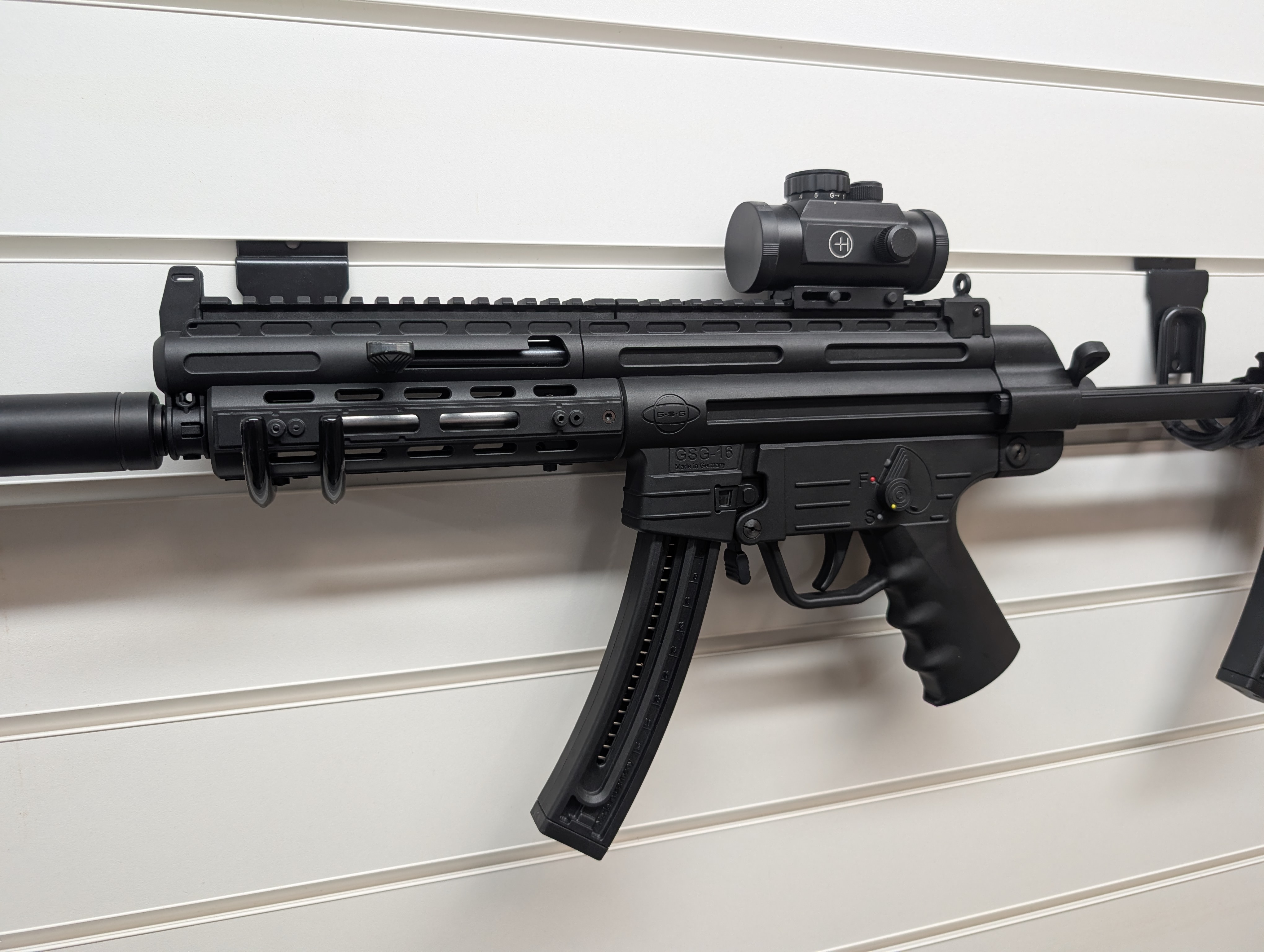 GSG 16