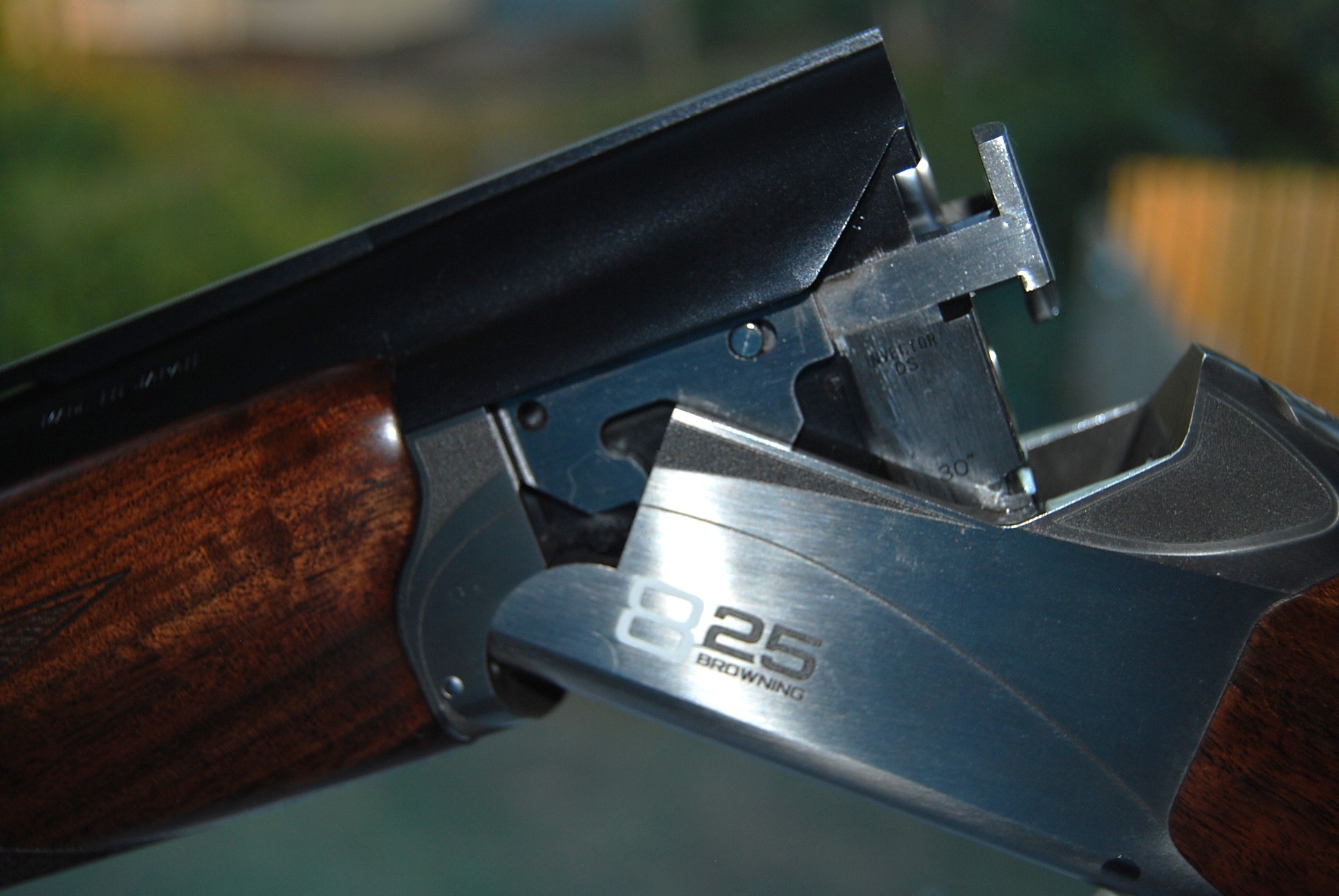 Browning B825