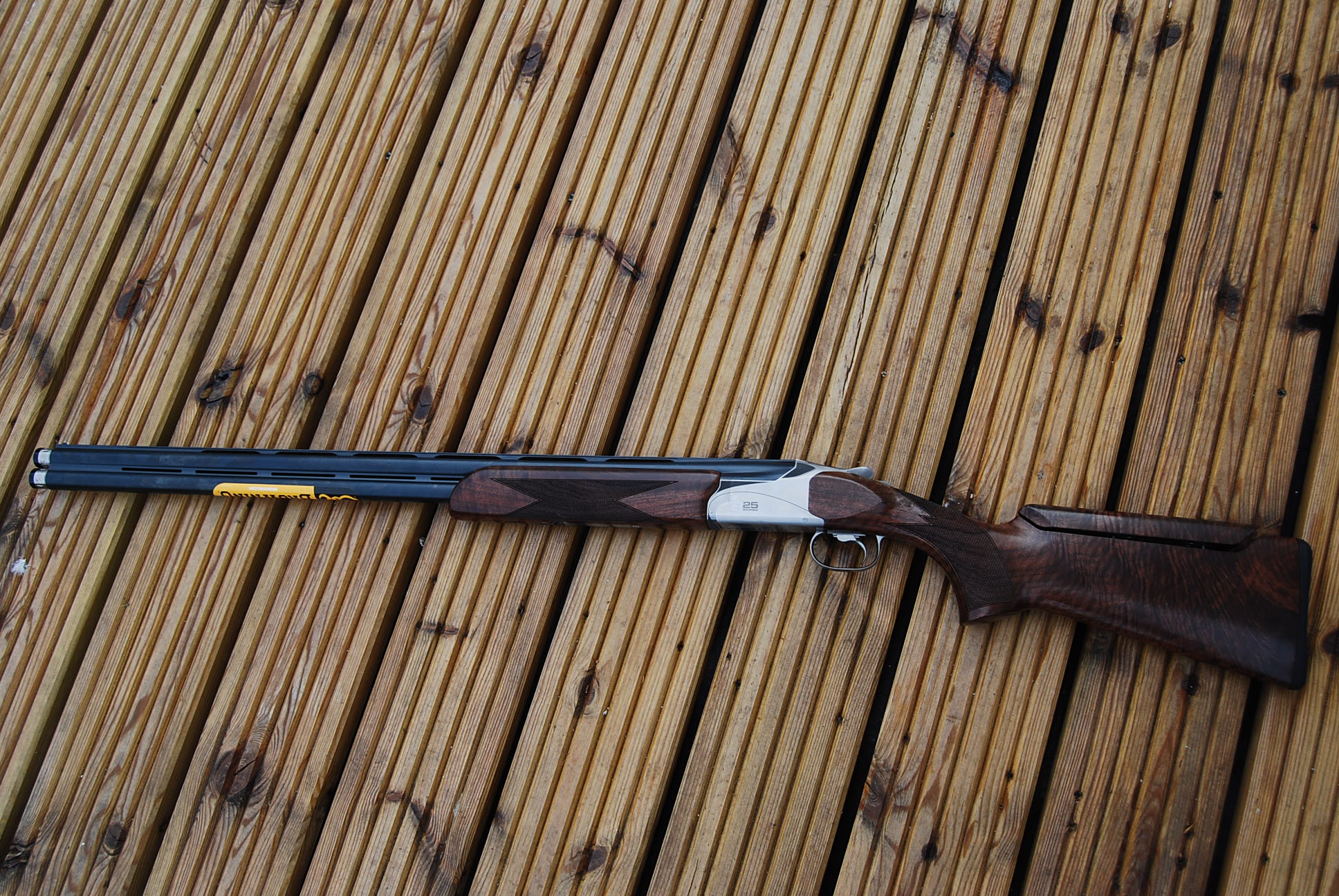 Browning B825