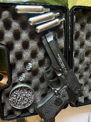 Firearm: Beretta 92 FS