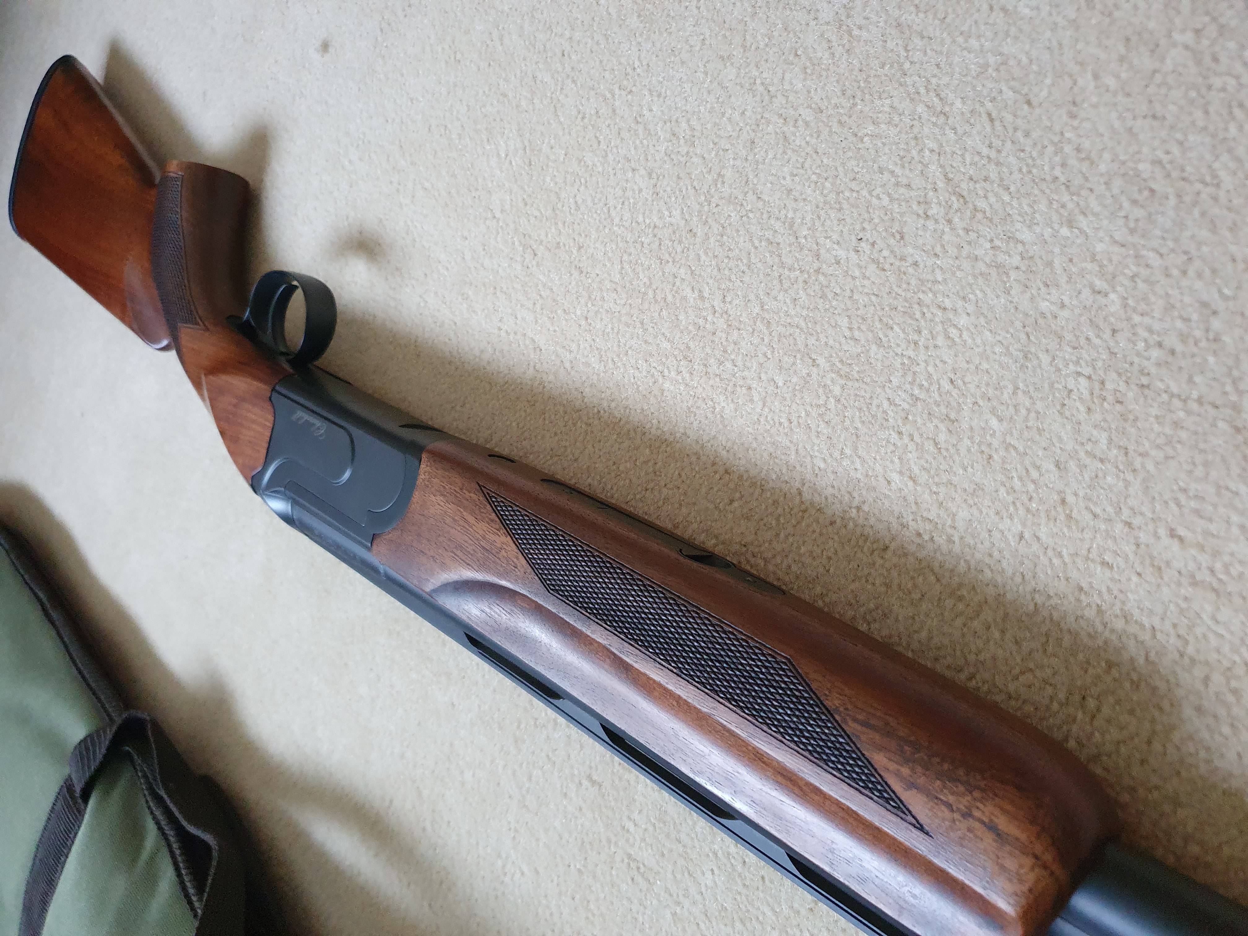 AKAH Churchill 206 Black