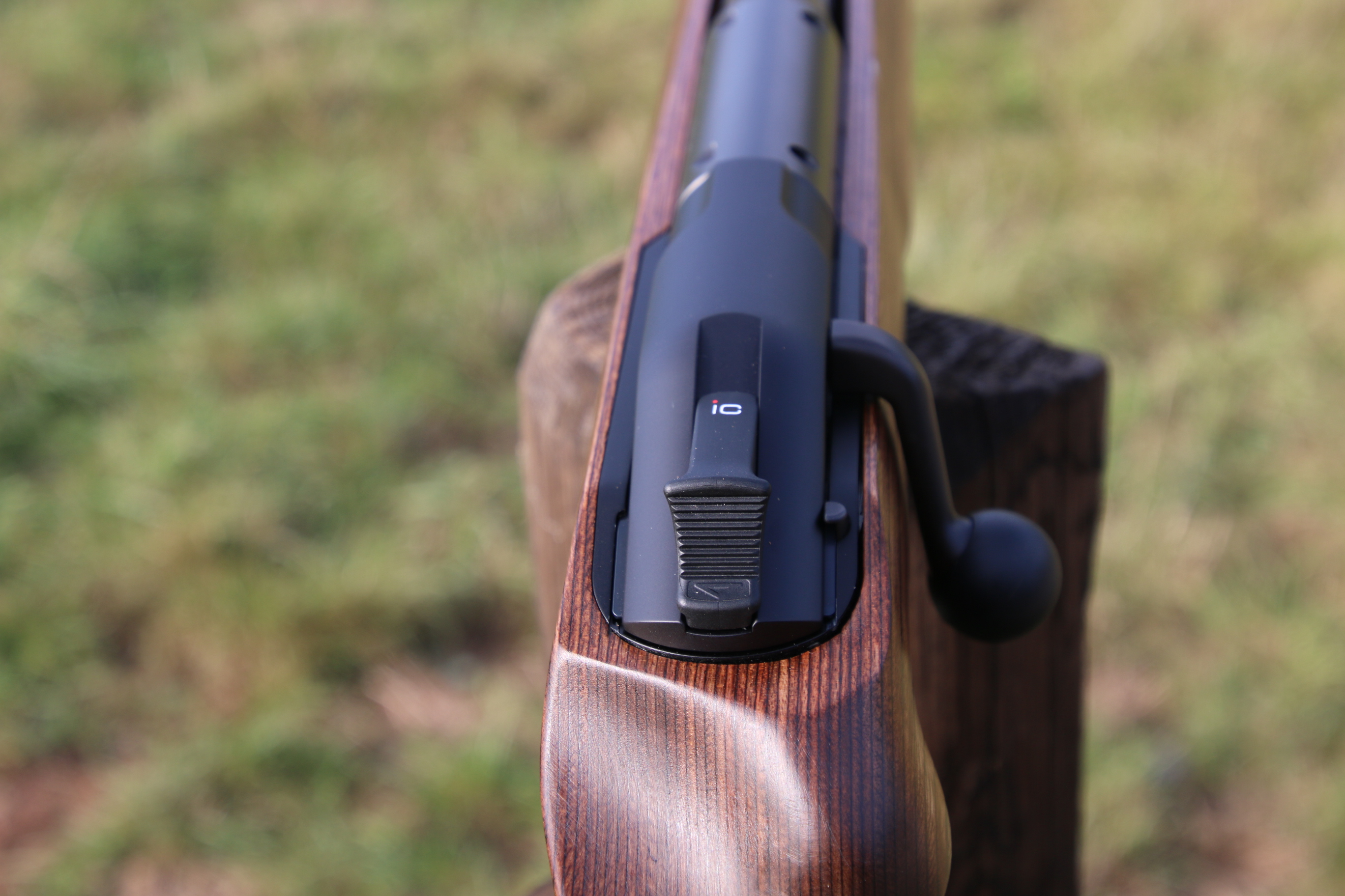Blaser R8