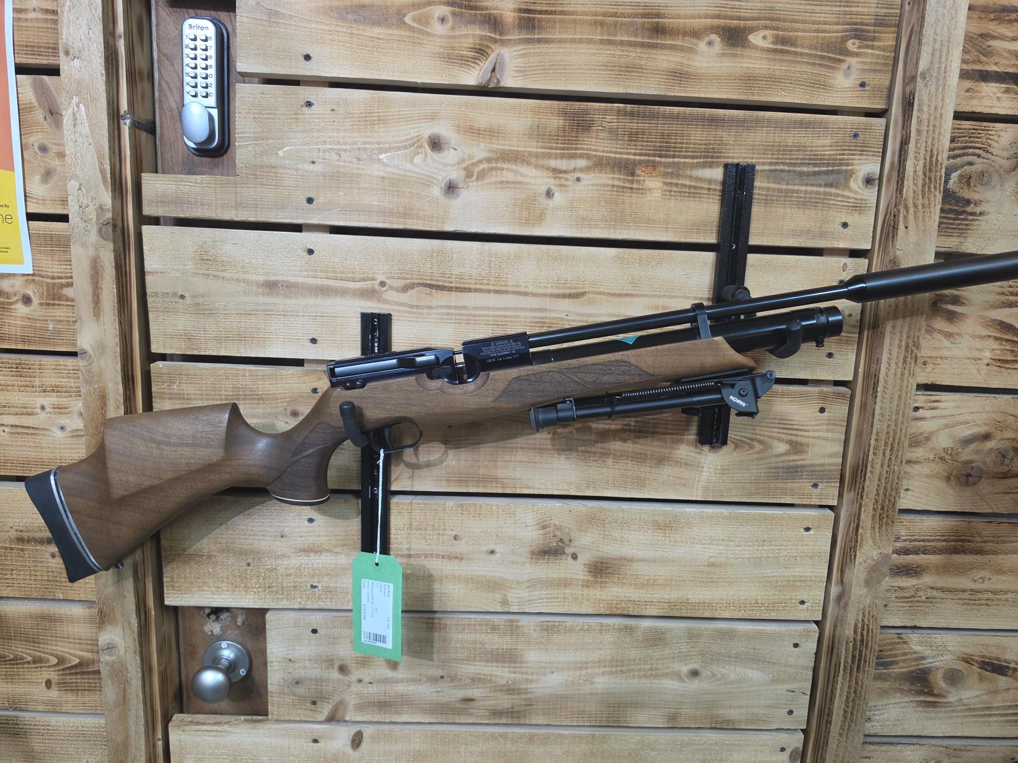 Weihrauch HW 100